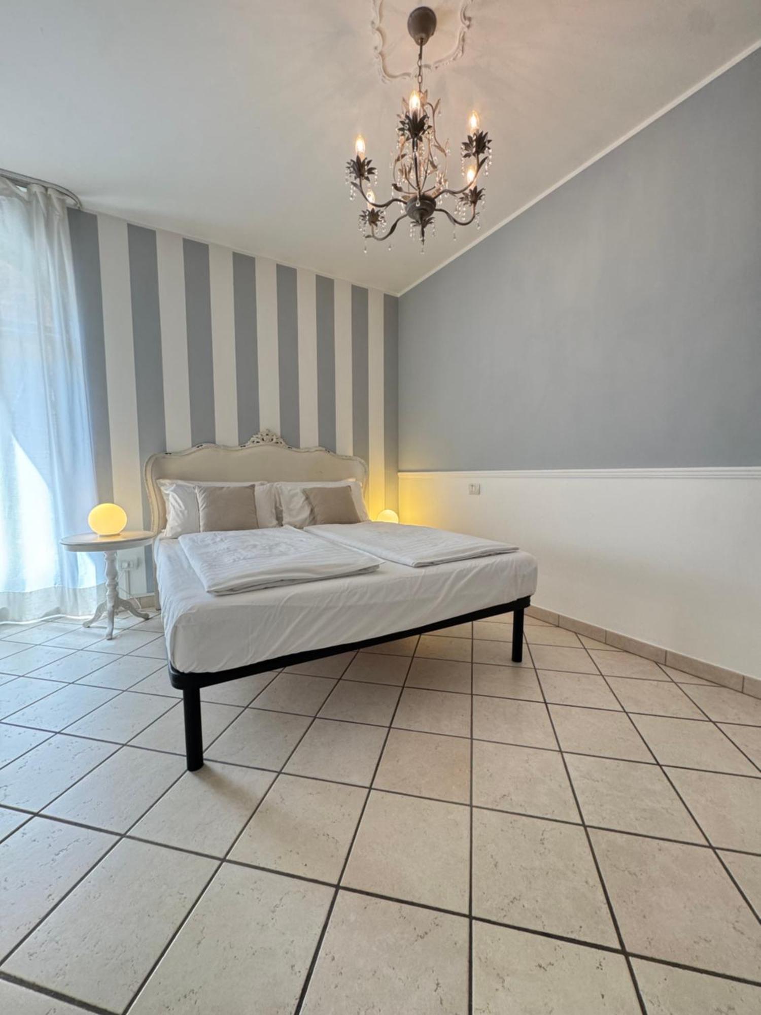Appartamento La Perla Torri Del Benaco Εξωτερικό φωτογραφία