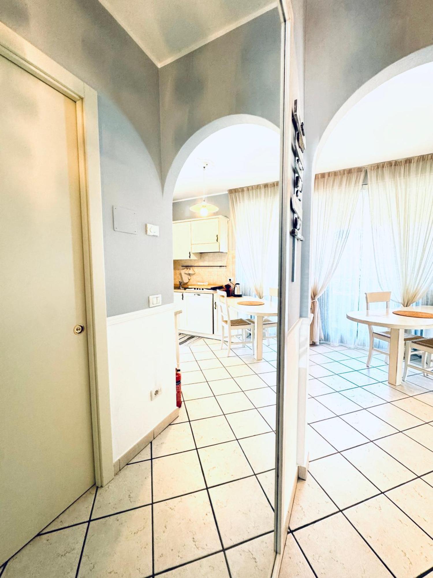 Appartamento La Perla Torri Del Benaco Εξωτερικό φωτογραφία
